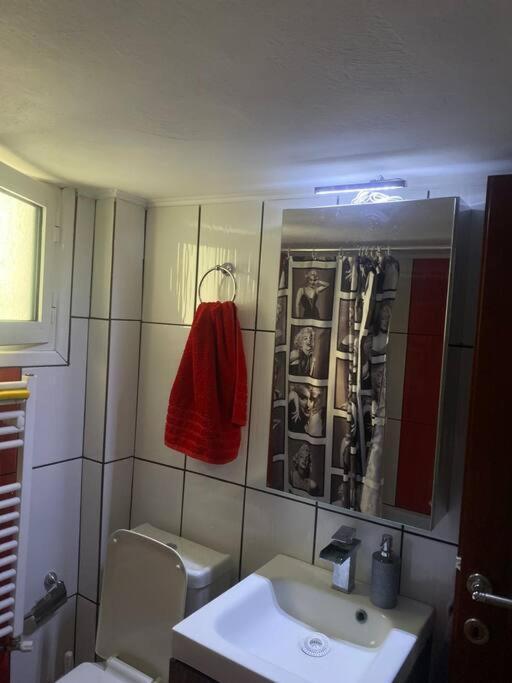 Modern Near Citycenter Apartment Thessaloniki