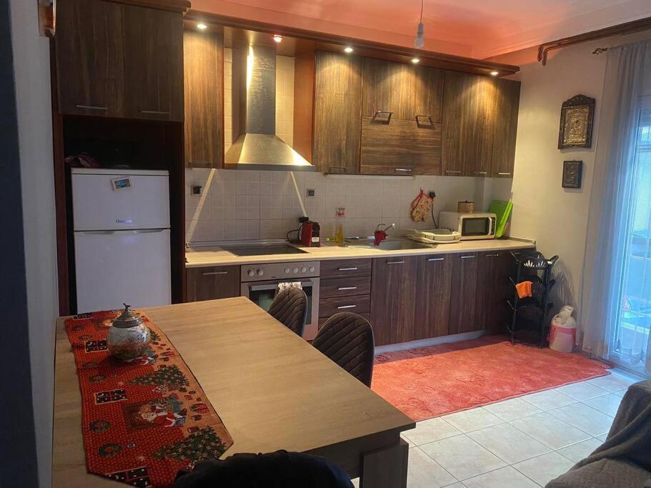 Modern Near Citycenter Apartment Thessaloniki